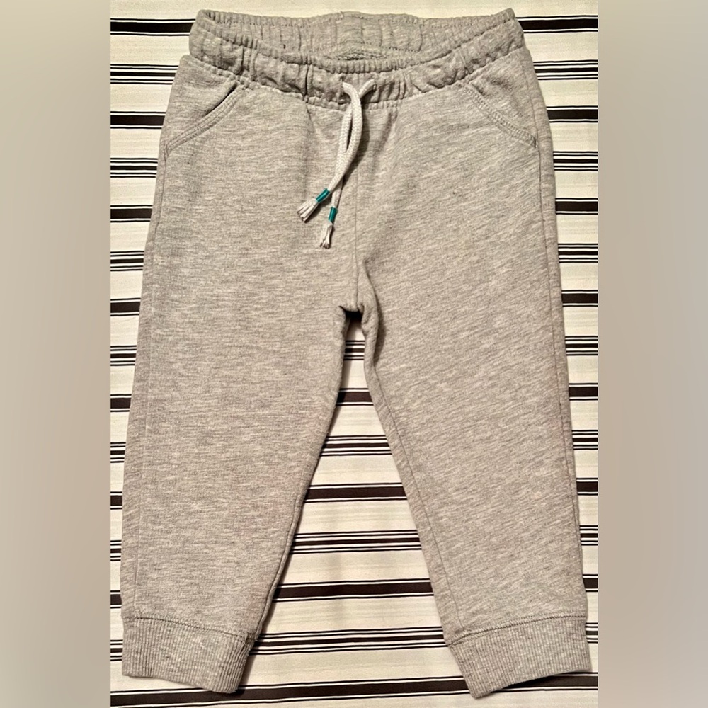 Gray Cat & Jack Sz 18mo Joggers Sweatpants w Elastic Waist, Drawstring & Pockets